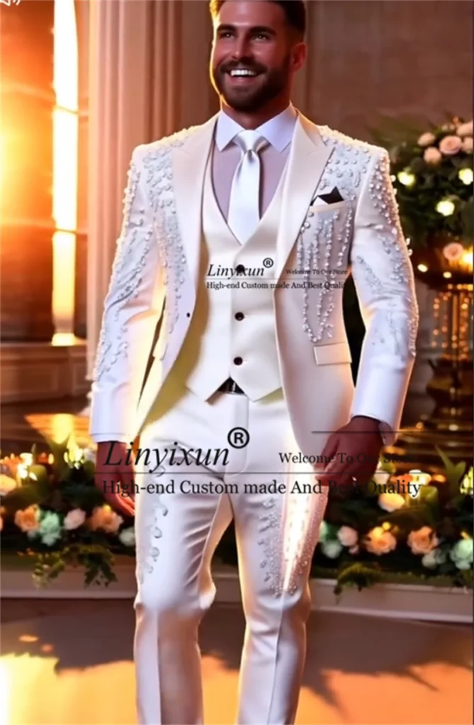 Glitter Crystals Beaded Men Suits Customized 3 Pieces Sets Groom Tuxedos Slim Fit Peaked Lapel Wedding Male Prom Party Blazers
