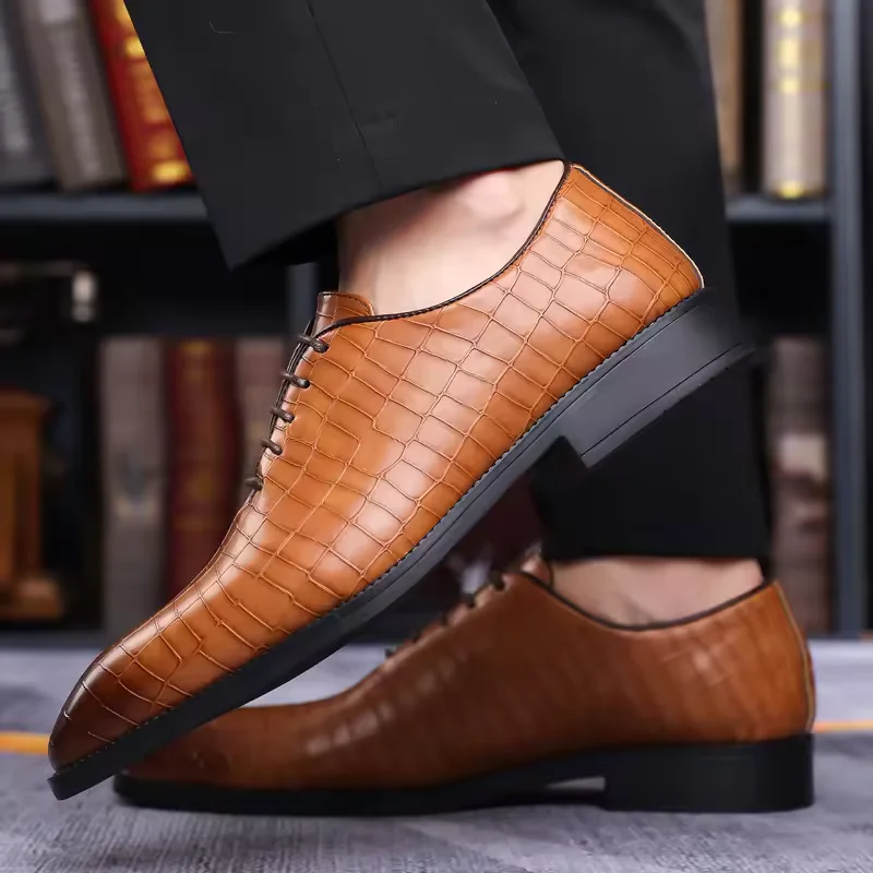 Luxury Mens Leather Shoes Retro Carved Lace-up Brogue Oxford Wedding Men Dress Shoes Male Formal Business Gentleman Office Shoes - Image 2